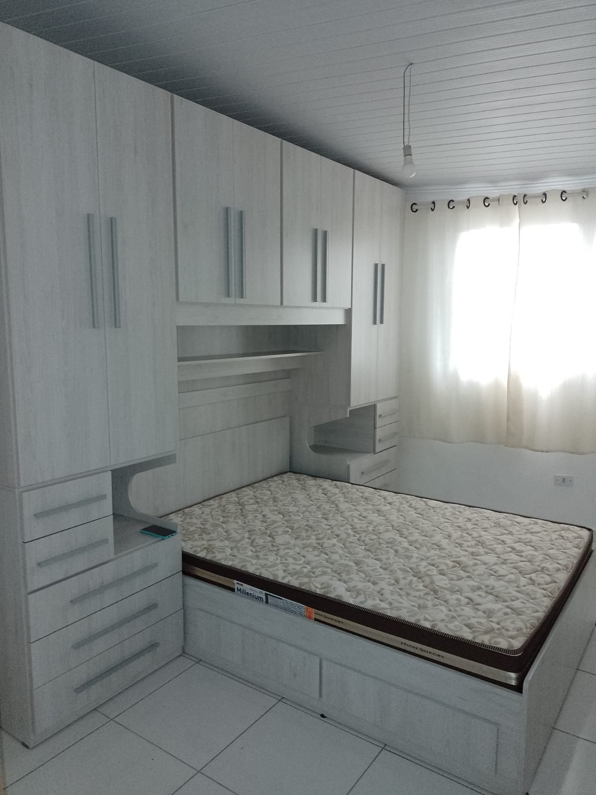 quarto carvalho com bau
